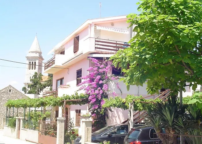 In With Sea View, Balcony, Wifi